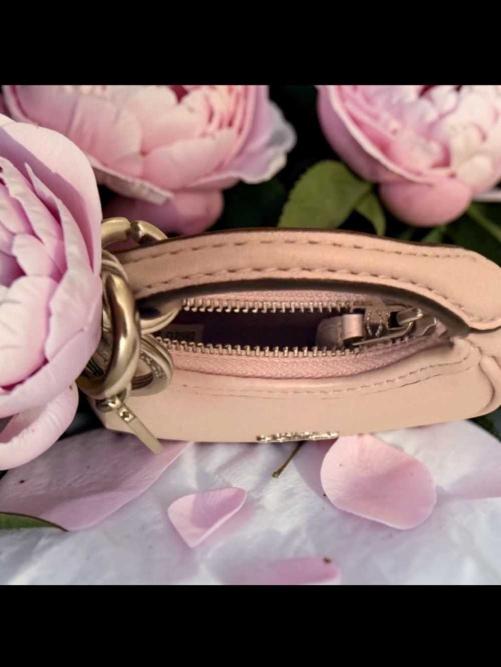 Coach mini Carmen bag charm NWT keychain in pearlized pink - Picture 11 of 14